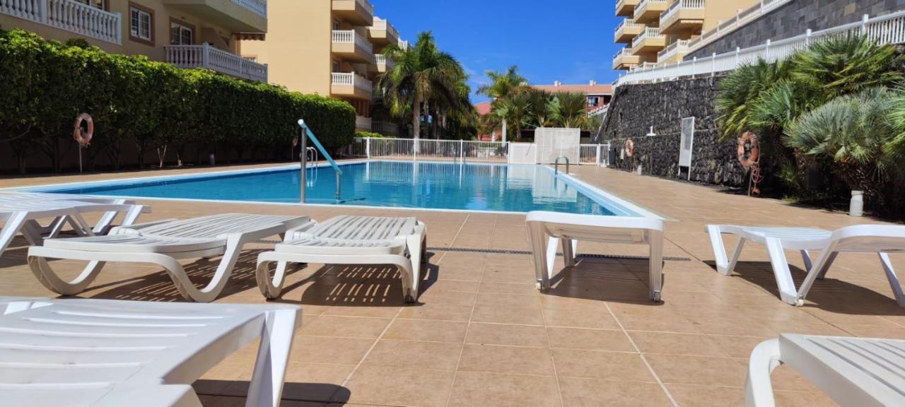Lovely Primavera Palm Mar Apartment Exterior photo