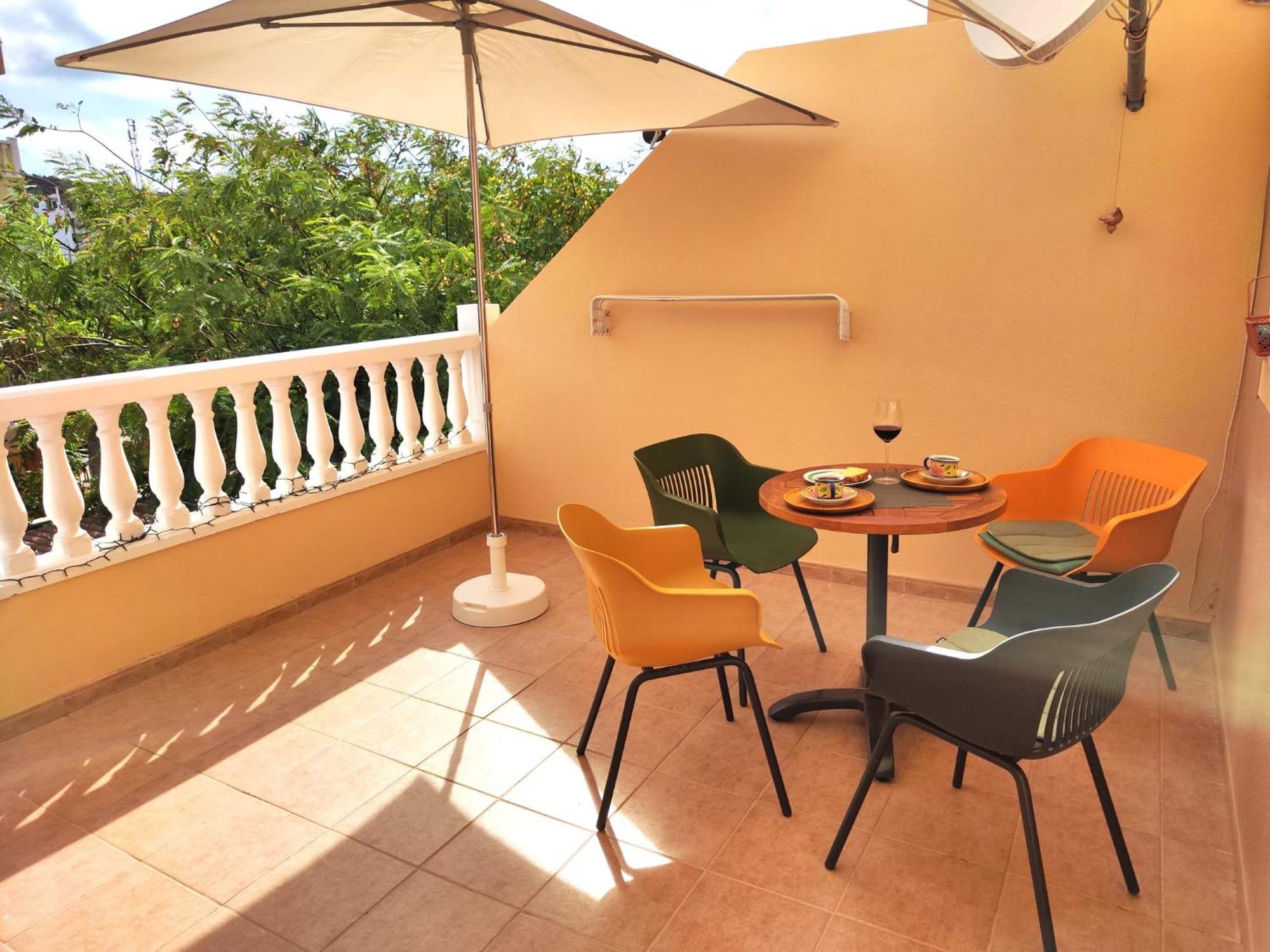 Lovely Primavera Palm Mar Apartment Exterior photo